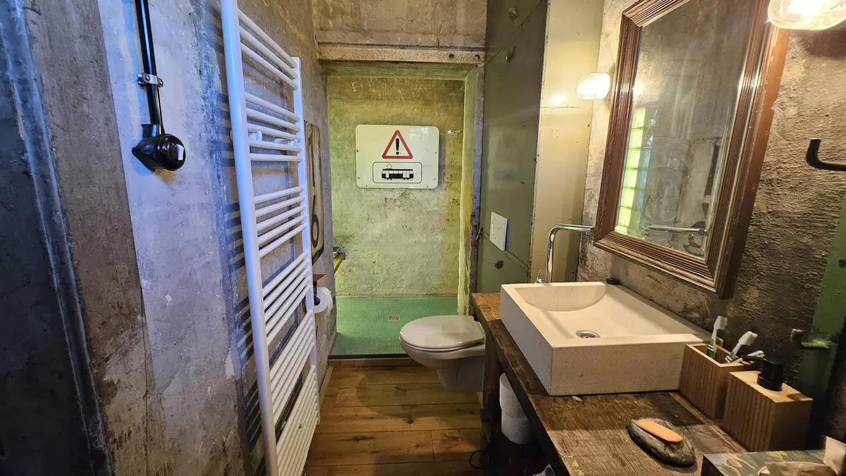 LocationRobot - Film Location Loft LR5408 (photo 12)