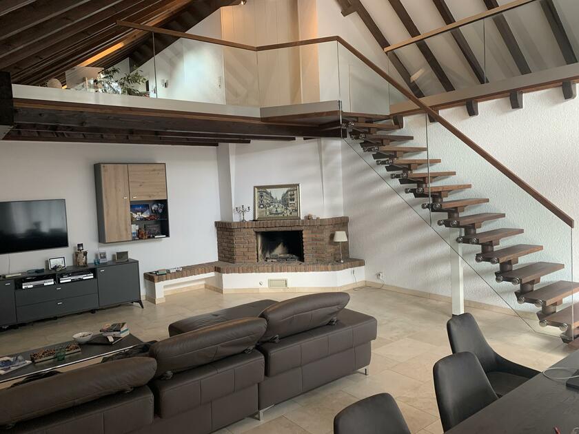 LocationRobot - Film Location Maisonette LR5440 (photo 1)