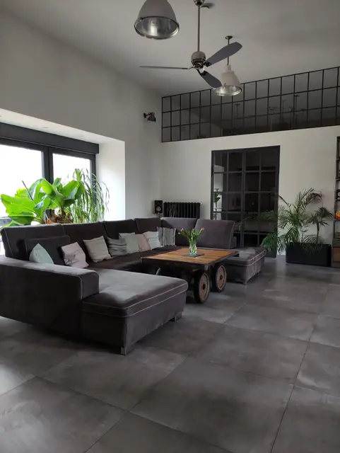 LocationRobot - Film Location Loft LR5491 (photo 2)