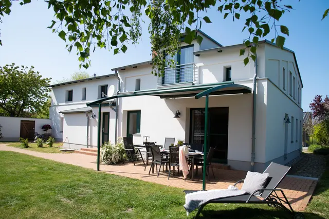 LocationRobot - Film Location Ferienhaus LR5525