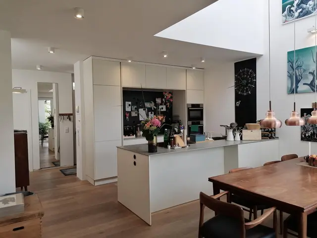 LocationRobot - Film Location Einfamilienhaus LR5544 (photo 1)