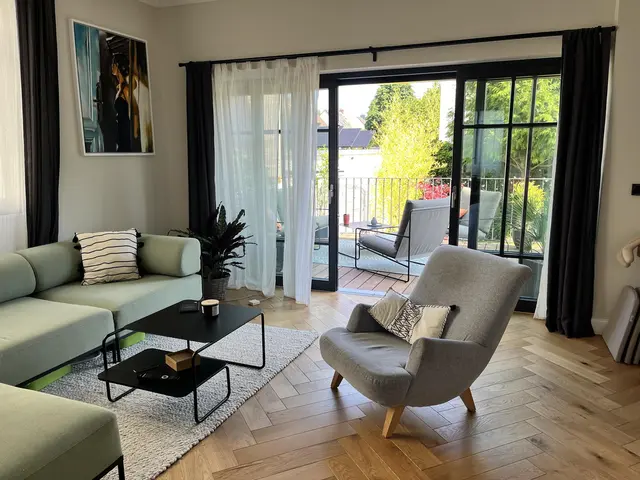 LocationRobot - Film Location Einfamilienhaus LR5594 (photo 1)