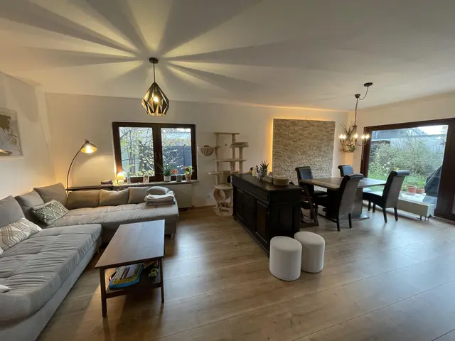 LocationRobot - Film Location Einfamilienhaus LR5881 (photo 1)