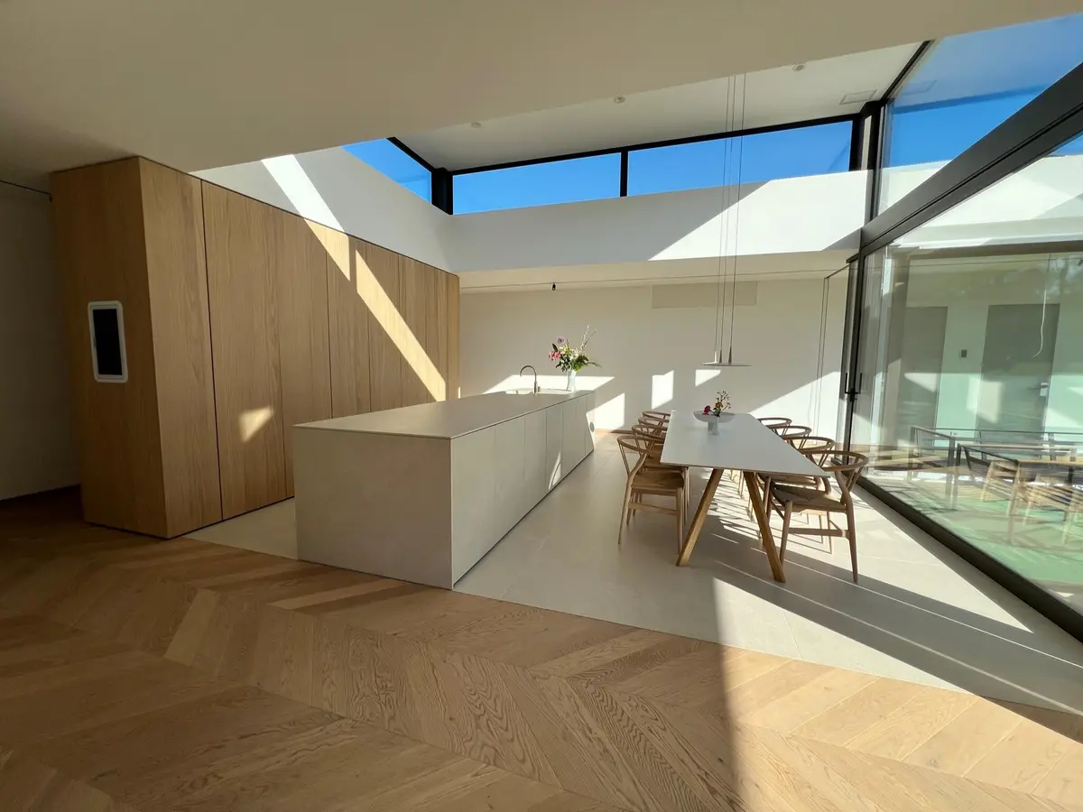 LocationRobot - Film Location Bungalow LR5939 (photo 1)