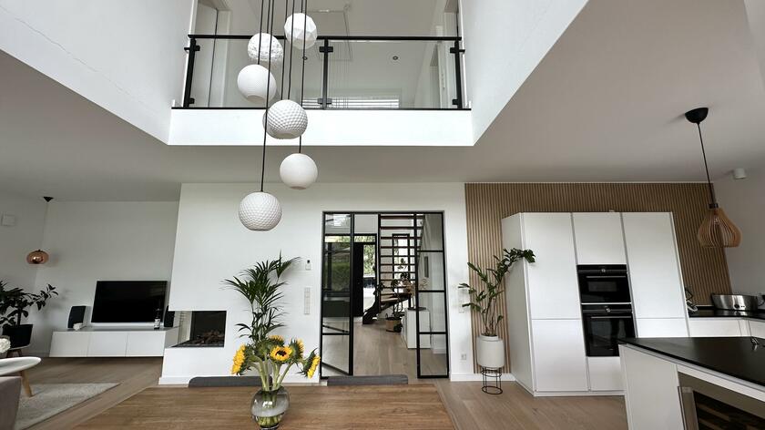 LocationRobot - Film Location Einfamilienhaus LR6070 (photo 1)