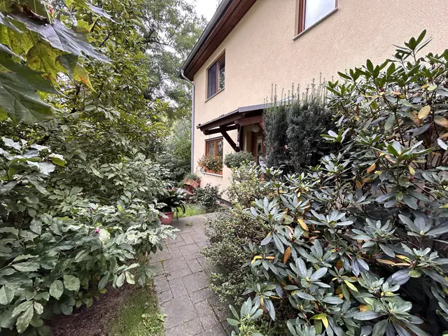 LocationRobot - Film Location Einfamilienhaus LR6515 (photo 2)