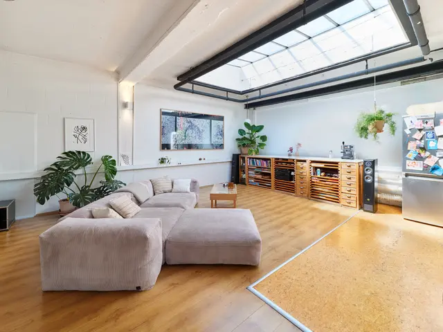 LocationRobot - Film Location Loft LR6521 (photo 1)