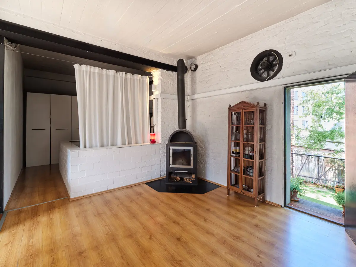 LocationRobot - Film Location Loft LR6521 (photo 16)