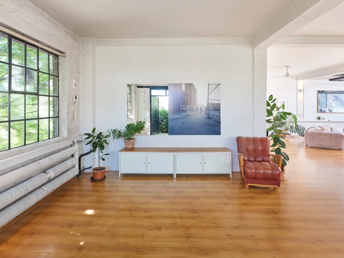 LocationRobot - Film Location Loft LR6521 (photo 11)