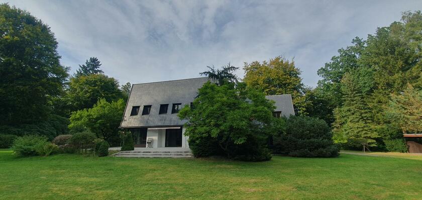 LocationRobot - Film Location Villa LR5079 (photo 2)