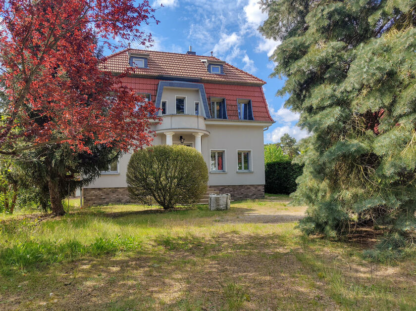 LocationRobot - Film Location Villa LR5640 (photo 2)